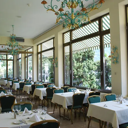 Continental Parkhotel 3*