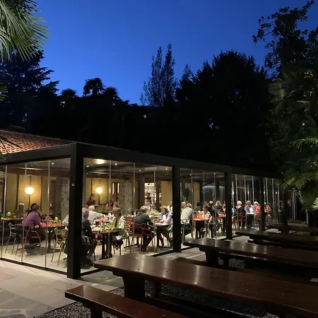 Continental Parkhotel Готель Лугано